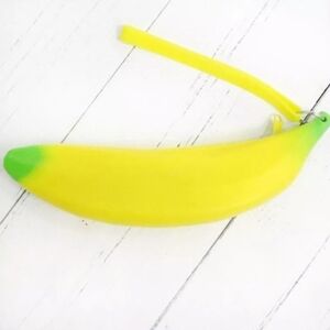 Banana Coin Purse Silicone Wallet Portable Zipper Bag School Pencil Holder Gift